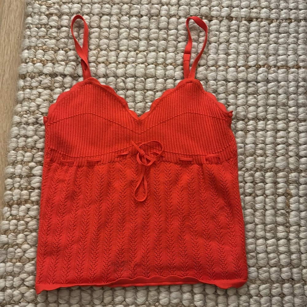 Aritzia Soloist top - size small
